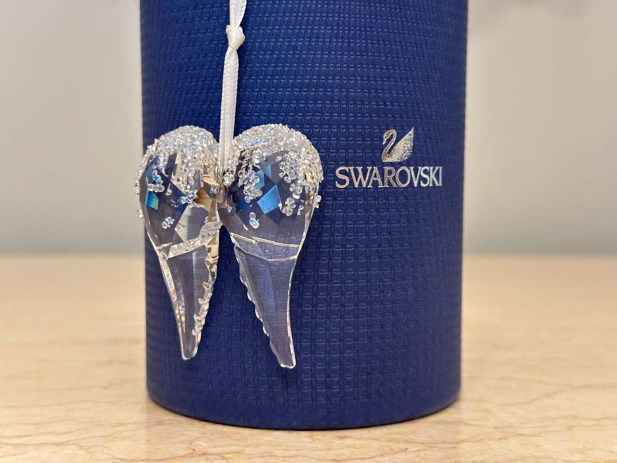 Exquisite SWAROVSKI Angel Wings Collectable