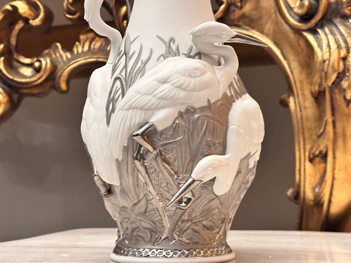 Lladro 2007 Retired Herons Realm Large Collectors Edition Vase with Original Box