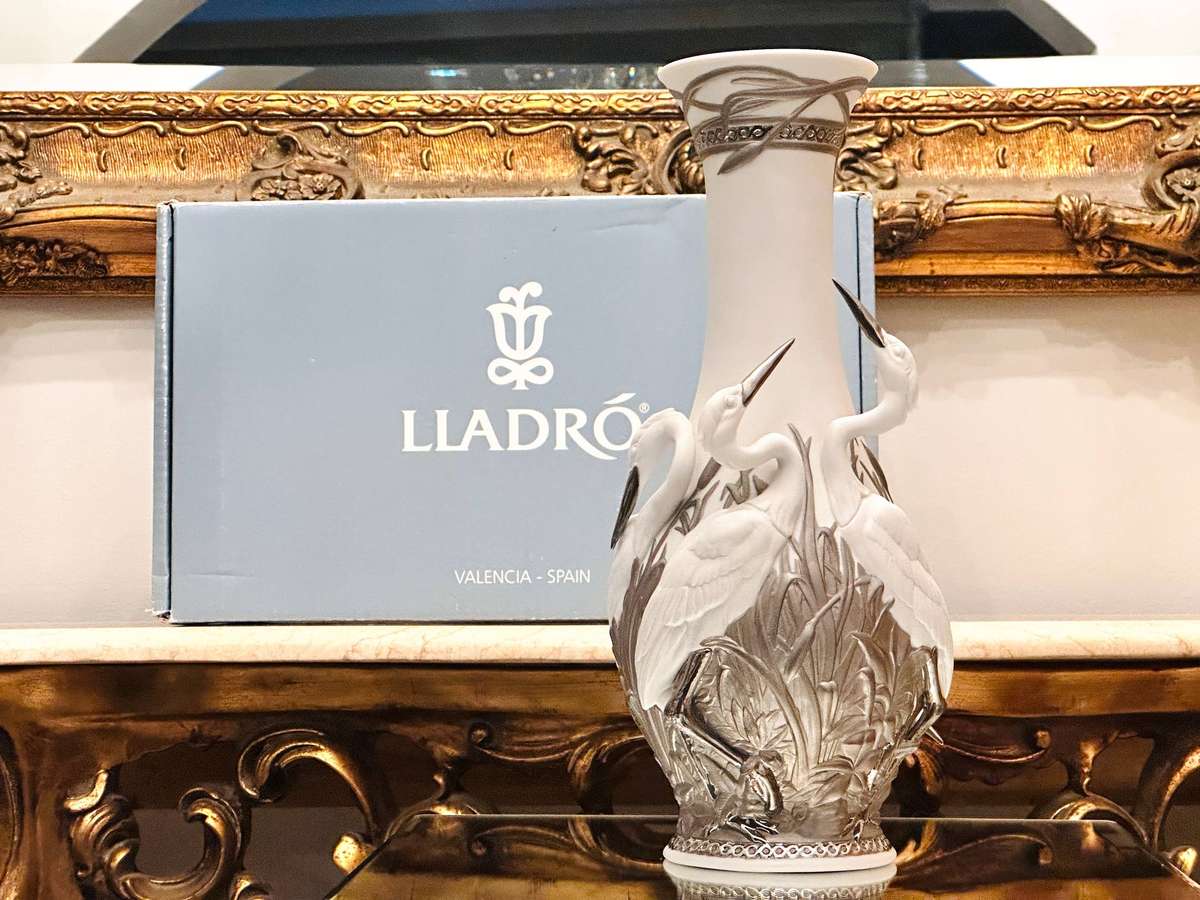 Lladro 2007 Retired Herons Realm Large Collectors Edition Vase with Original Box