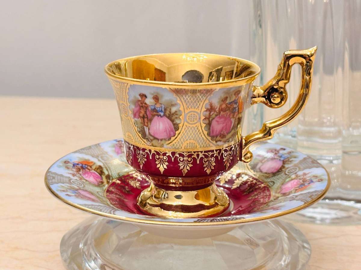Vintage Bavaria Hand Painted Gilt Collectable Cup