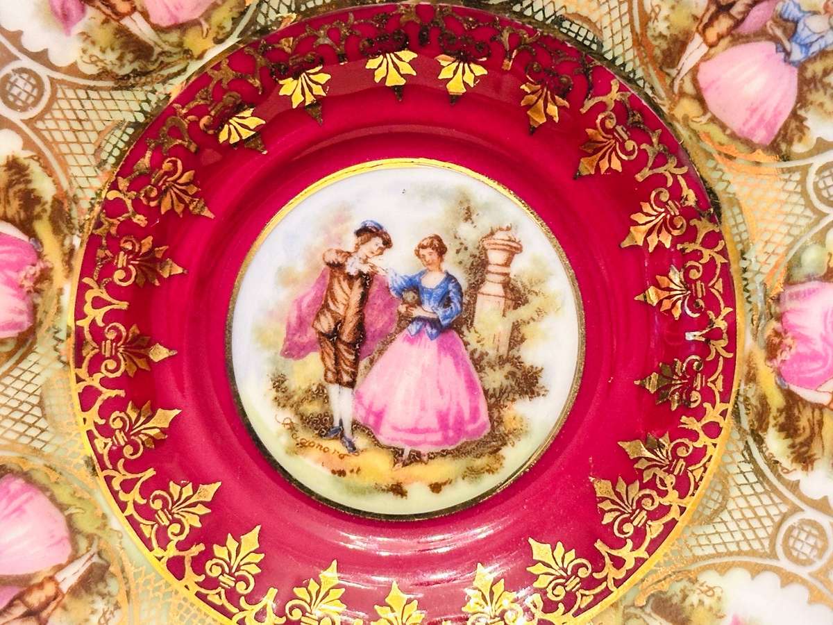 Vintage Bavaria Hand Painted Gilt Collectable Cup