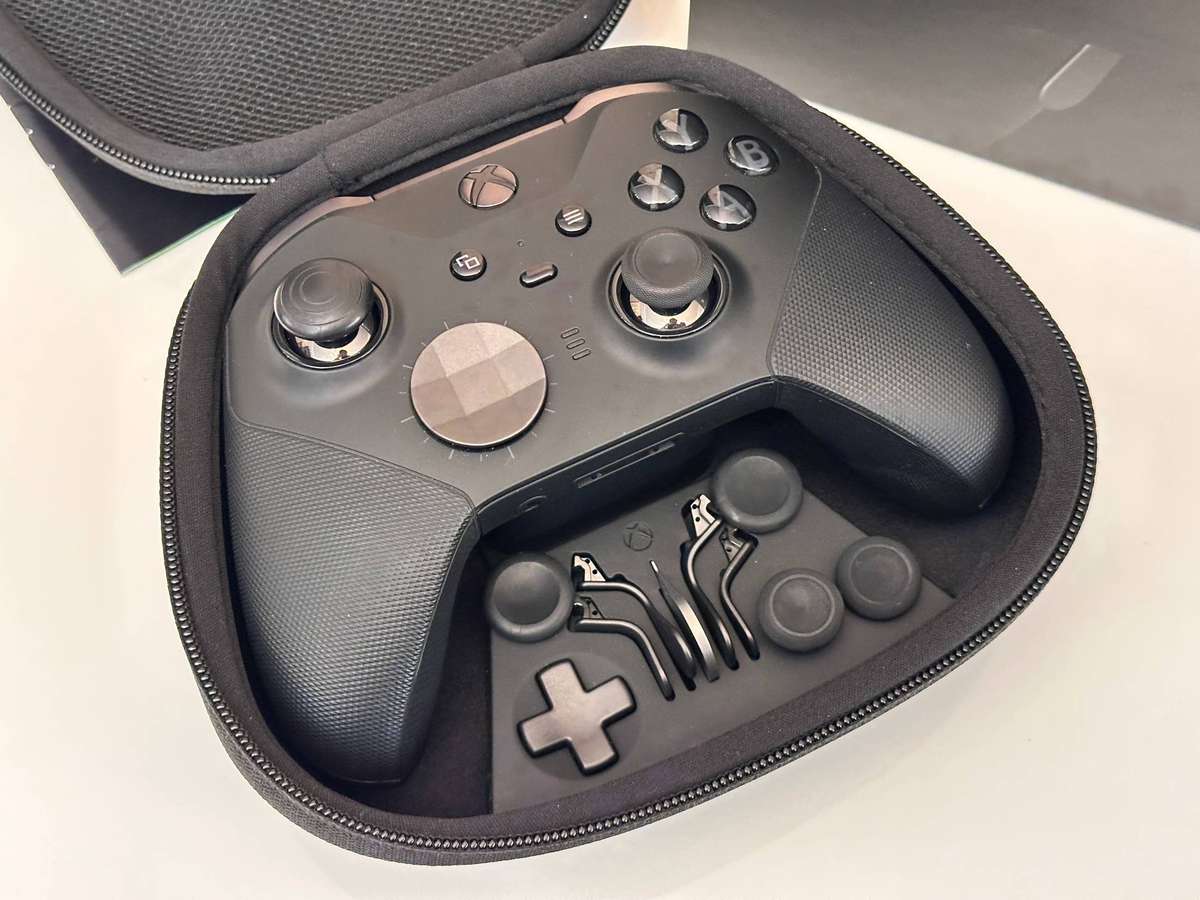 Xbox Elite Series 2 Controller with Original Box