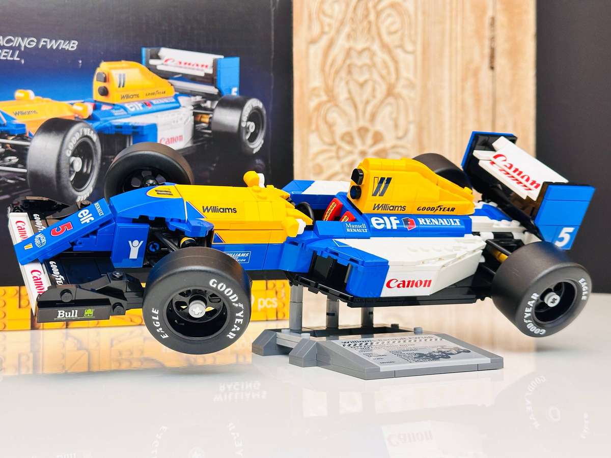 Lego Iconic F1 Nigel Mansell Williams Racing Collectable Model with Original Box