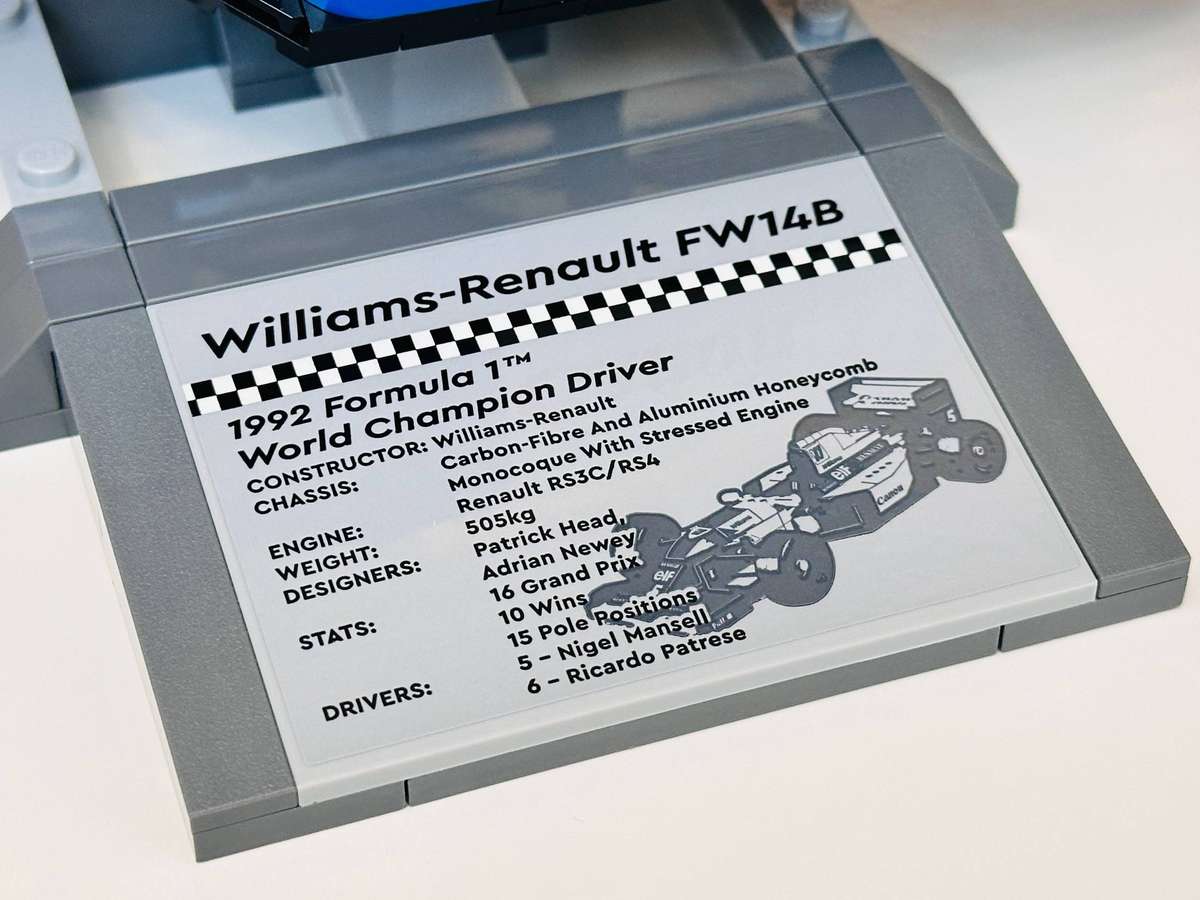 Lego Iconic F1 Nigel Mansell Williams Racing Collectable Model with Original Box