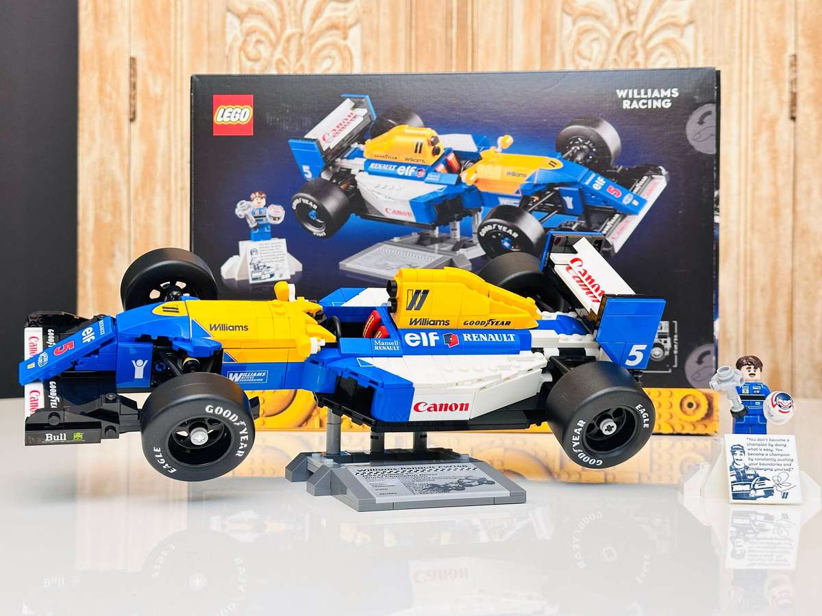 Lego Iconic F1 Nigel Mansell Williams Racing Collectable Model with Original Box
