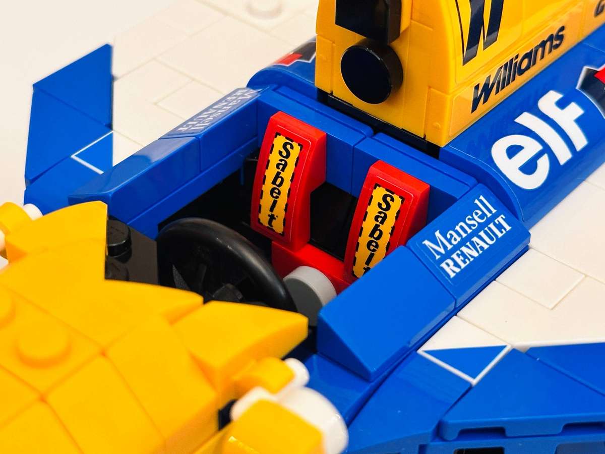 Lego Iconic F1 Nigel Mansell Williams Racing Collectable Model with Original Box