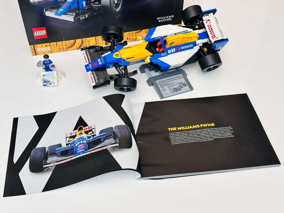 Lego Iconic F1 Nigel Mansell Williams Racing Collectable Model with Original Box