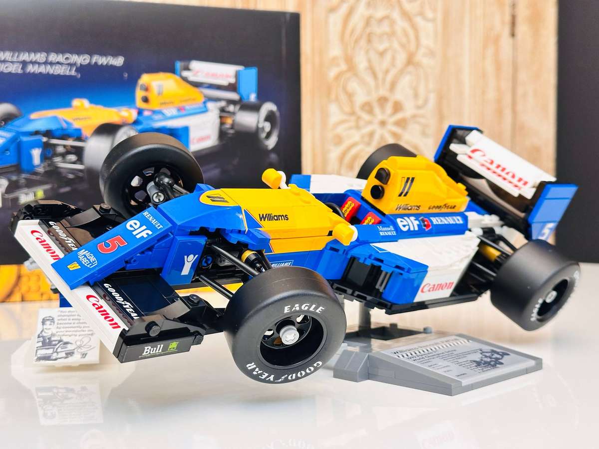 Lego Iconic F1 Nigel Mansell Williams Racing Collectable Model with Original Box
