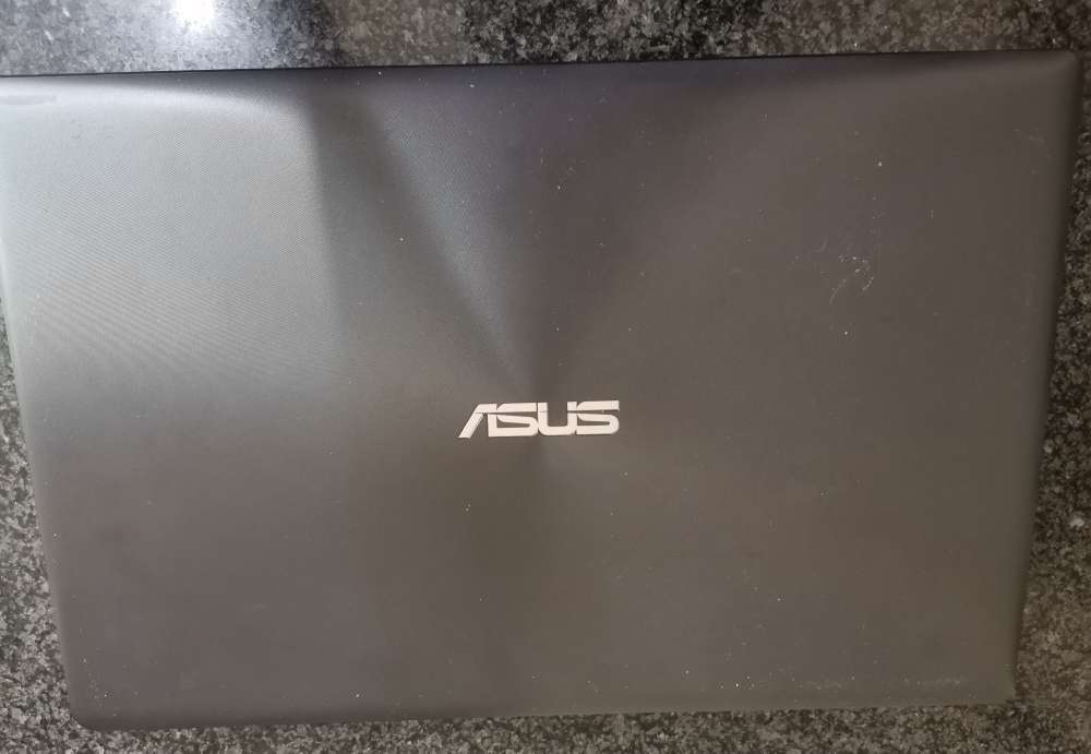 ASUS SonicMaster X550L CORE i3 Laptop - For spares or repairs