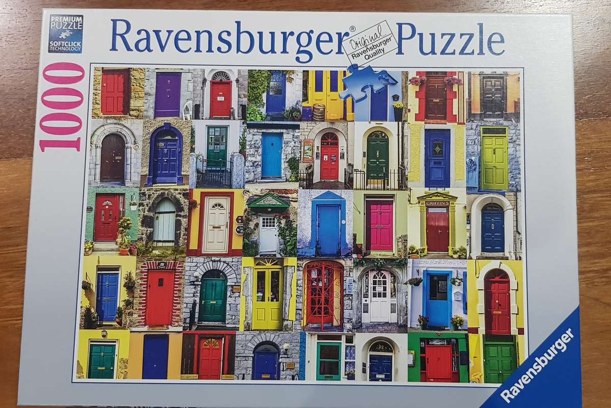 Ravensburger puzzle 1000 pieces "Doors"