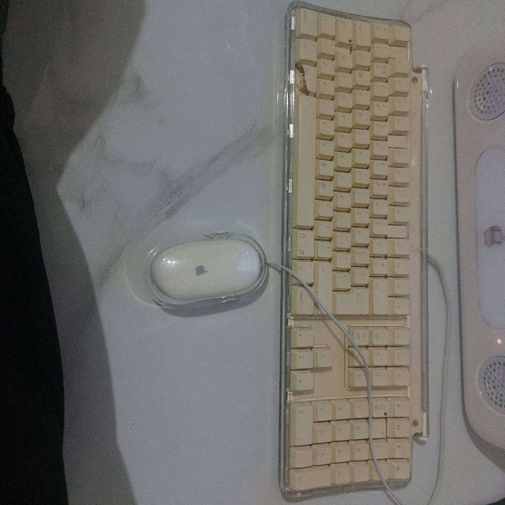 Vintage eMac computer