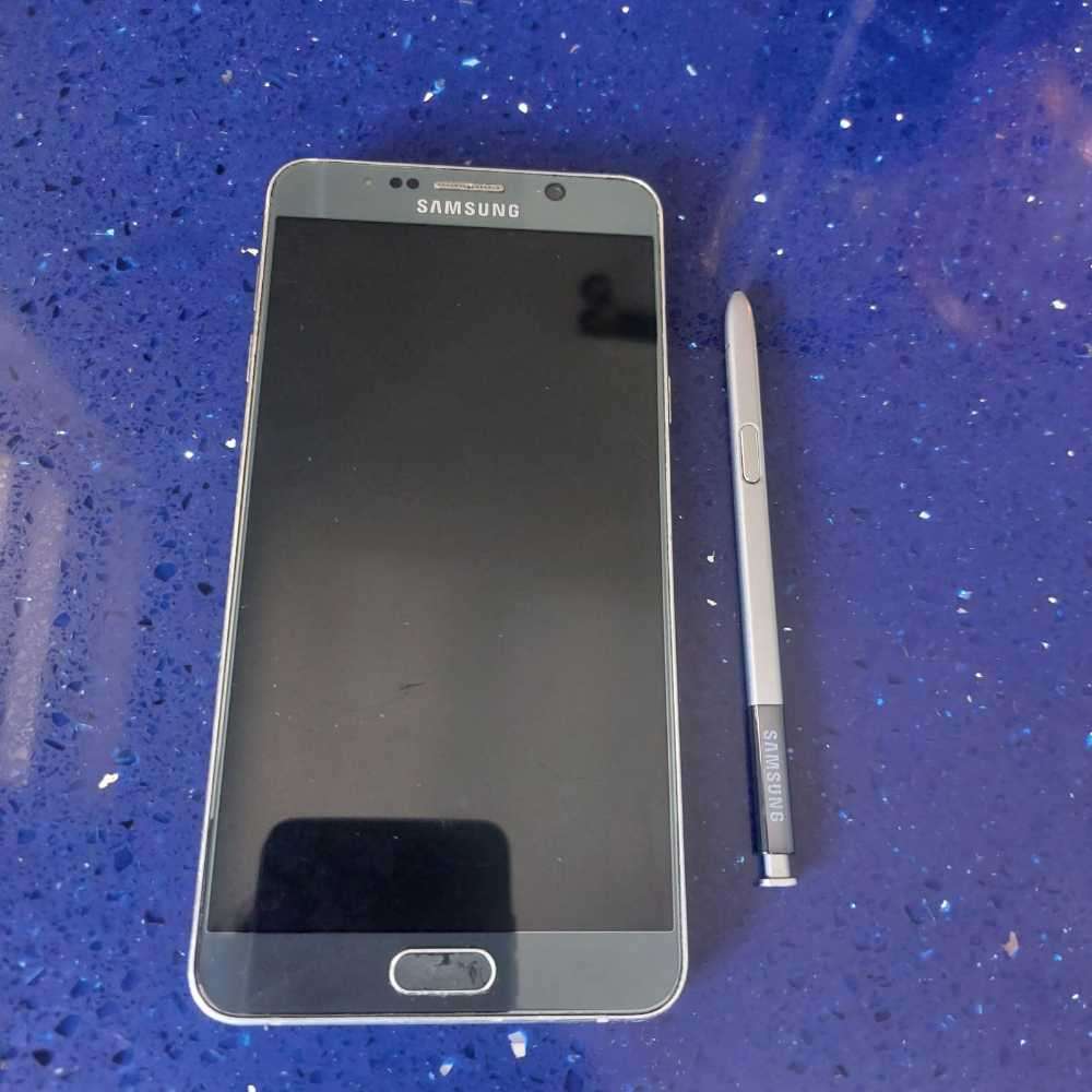 Samsung Galaxy S23 plus