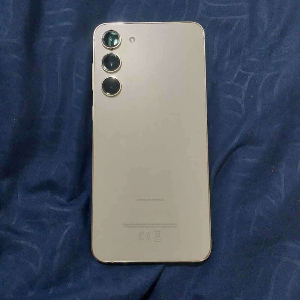 Samsung Galaxy S23 plus