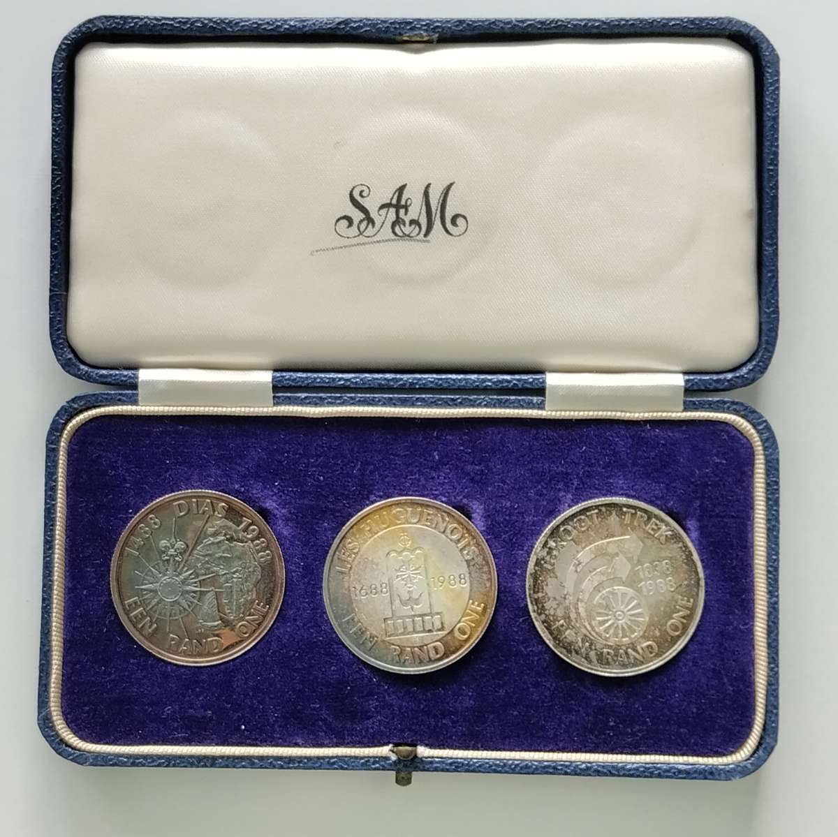 1988 Trio of Proof Silver One Rands in SAM Box(Groot Trek, Huguenots, Dias) #C0107
