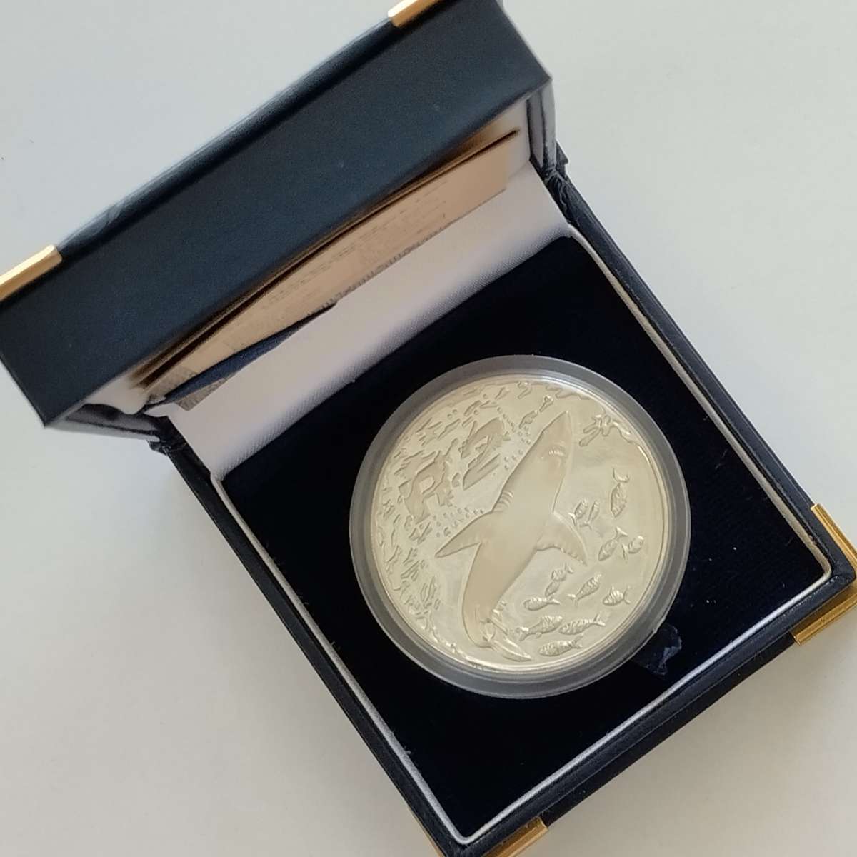 1999 Proof Marine Series R2 The Great White Shark (Sterling Silver) with box and COA #C0140