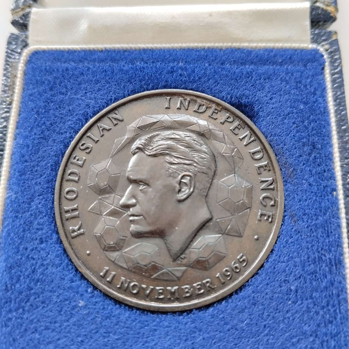 1965 Rhodesian Independence Medallion in Box #M0057