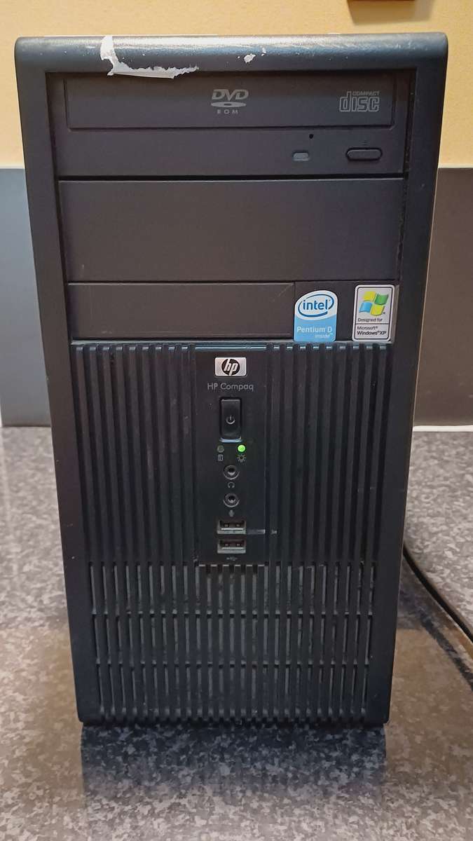 Computer & Screen up for bid [To use or for parts]