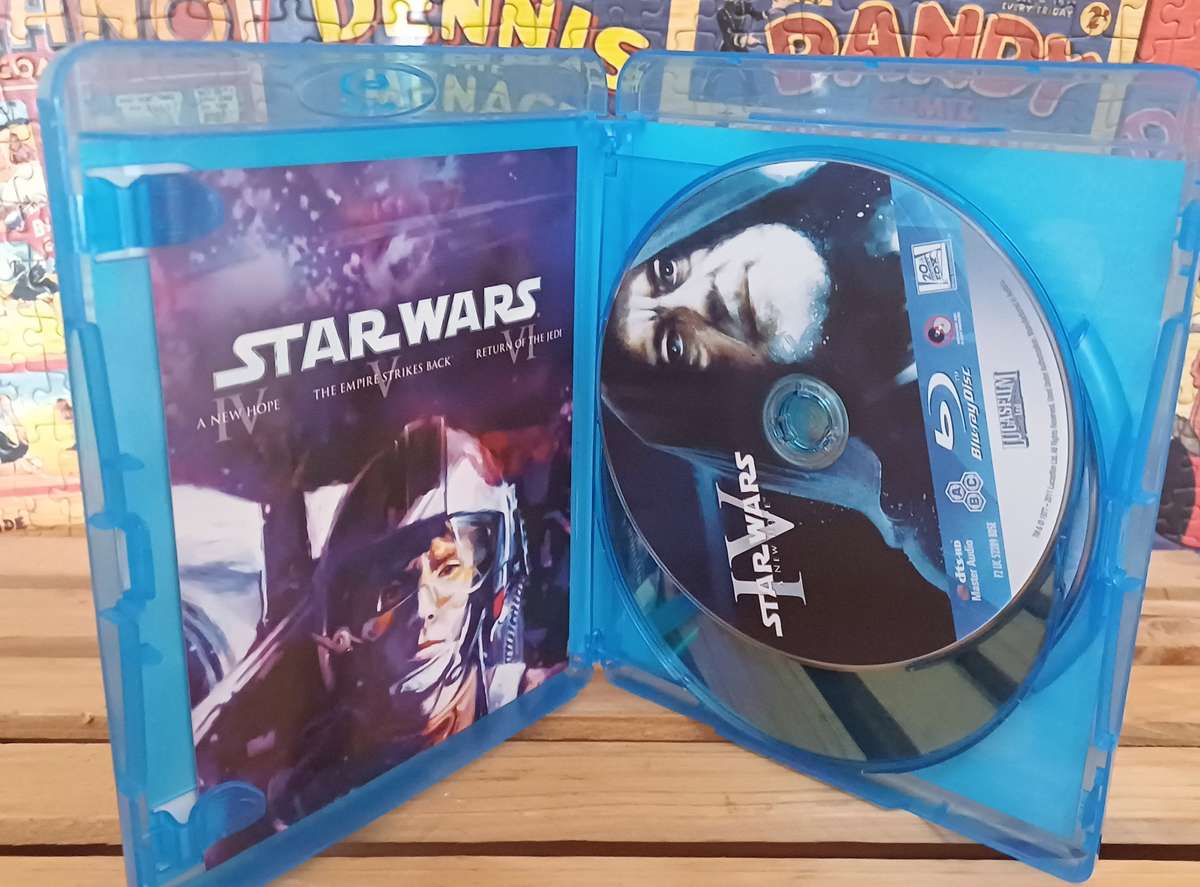 Star Wars Original Trilogy - A New Hope IV, Empire Strikes Back V, Return of The Jedi VI (Blu ray)