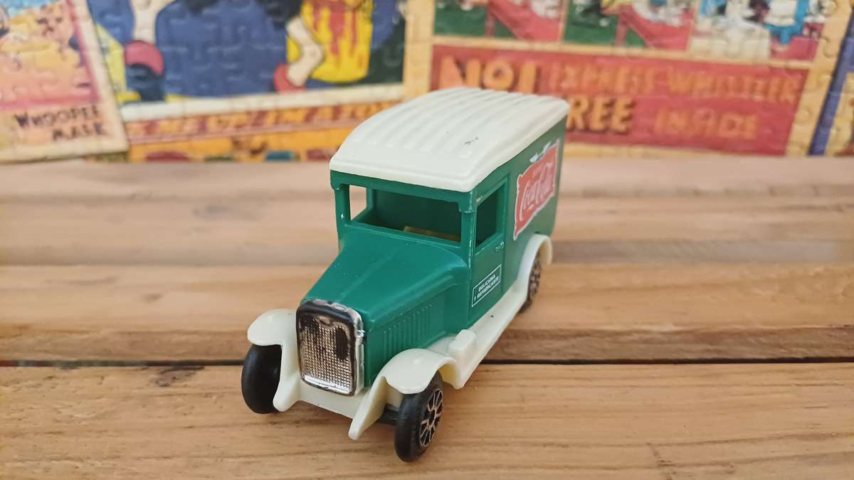 Tome Coca-Cola Truck (Plastic)
