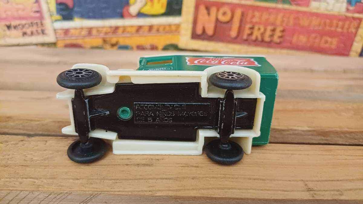 Tome Coca-Cola Truck (Plastic)
