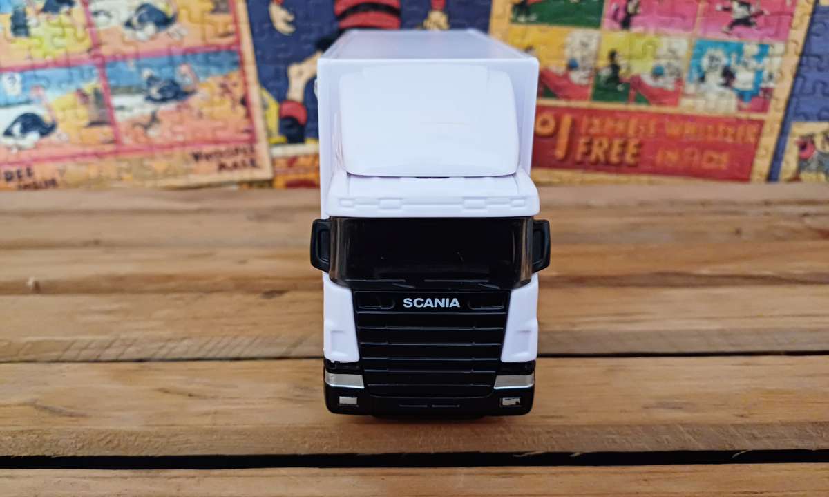 Teama Checkers Scania Delivery Truck