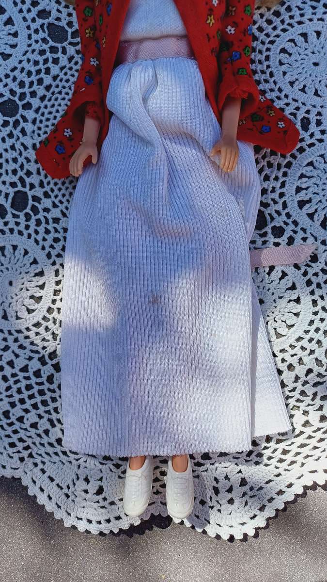 Mattel Vintage 1966 Barbie Twist & Turn Waist - Bendable Knees