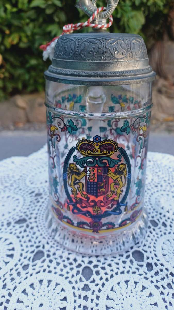 Vintage Glass Beer Stein Mug W/ Pewter Lid & Music Box Handpainted Lion Crest