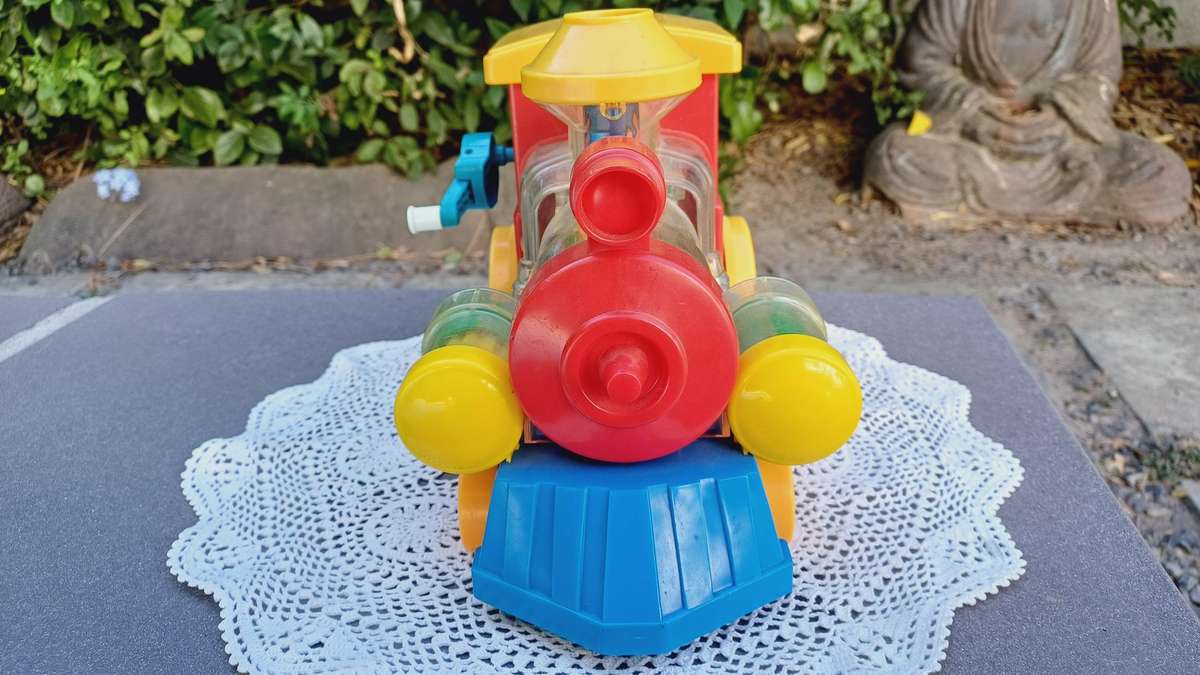 Vintage 1982 Playmates Wind-up Choo-Choo Train