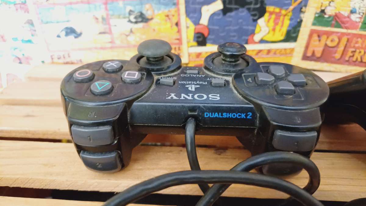 Sony PlayStation 2 Fat Console Model SCPH-50004 + 2 Controllers (No cables)