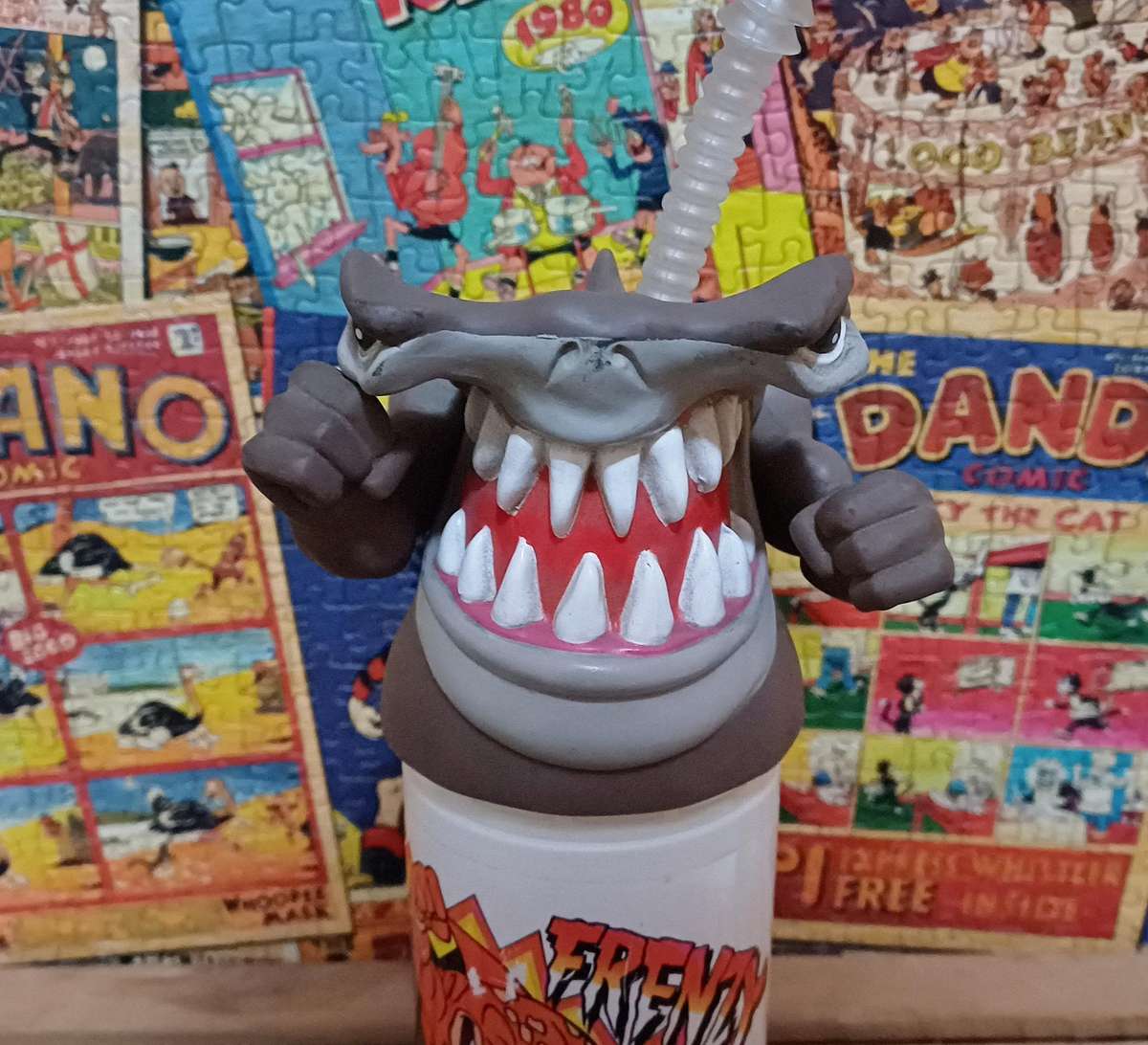 Vintage Street Sharks Hammerhead Jab Pizza Hut Cup Lid Top Toy Figure (1995) + Street Sharks Bottle