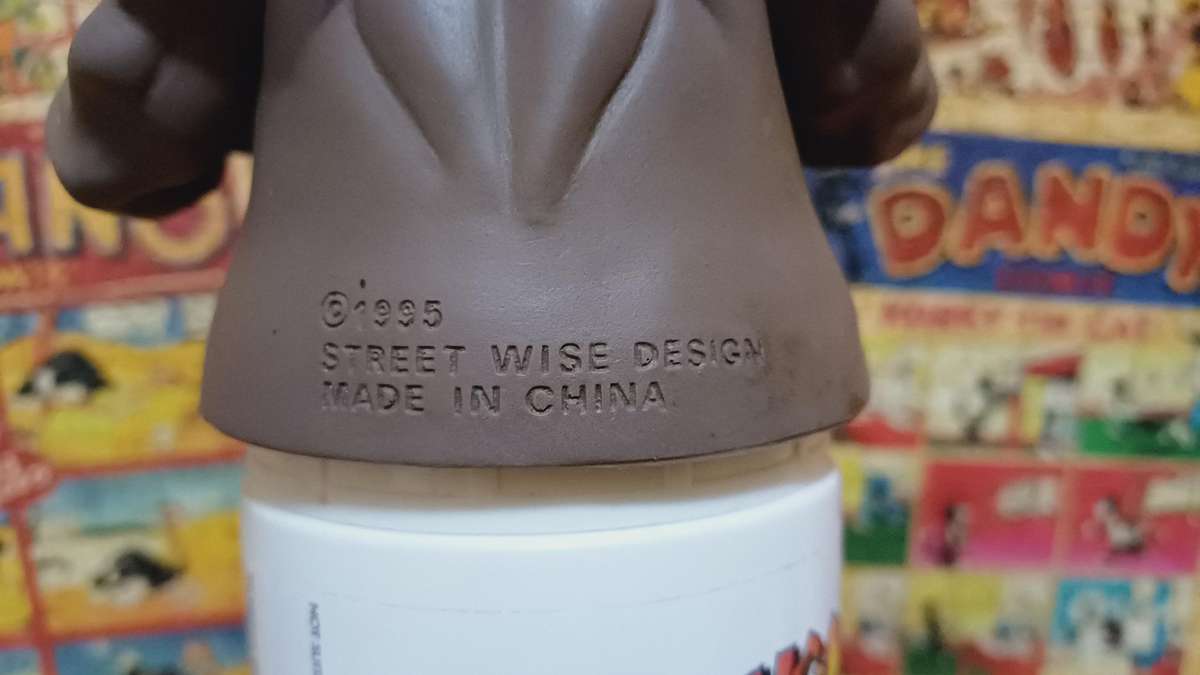 Vintage Street Sharks Hammerhead Jab Pizza Hut Cup Lid Top Toy Figure (1995) + Street Sharks Bottle