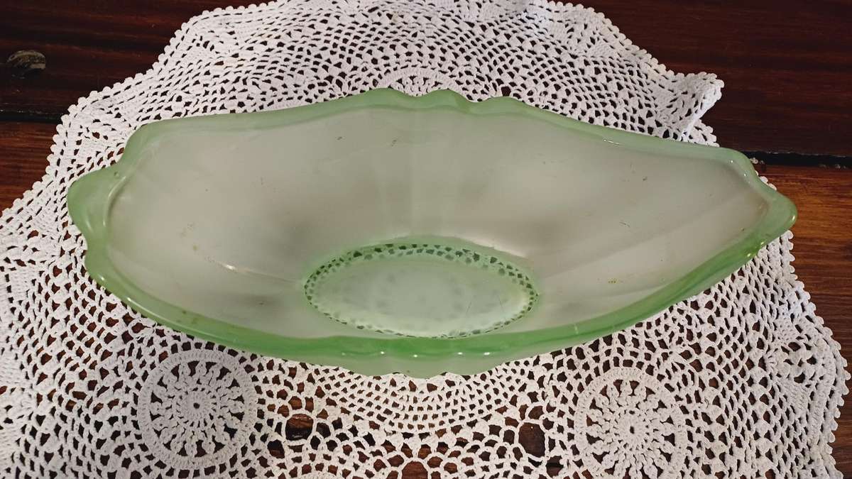 Vintage  Art Deco Frosted Green Glass Vase