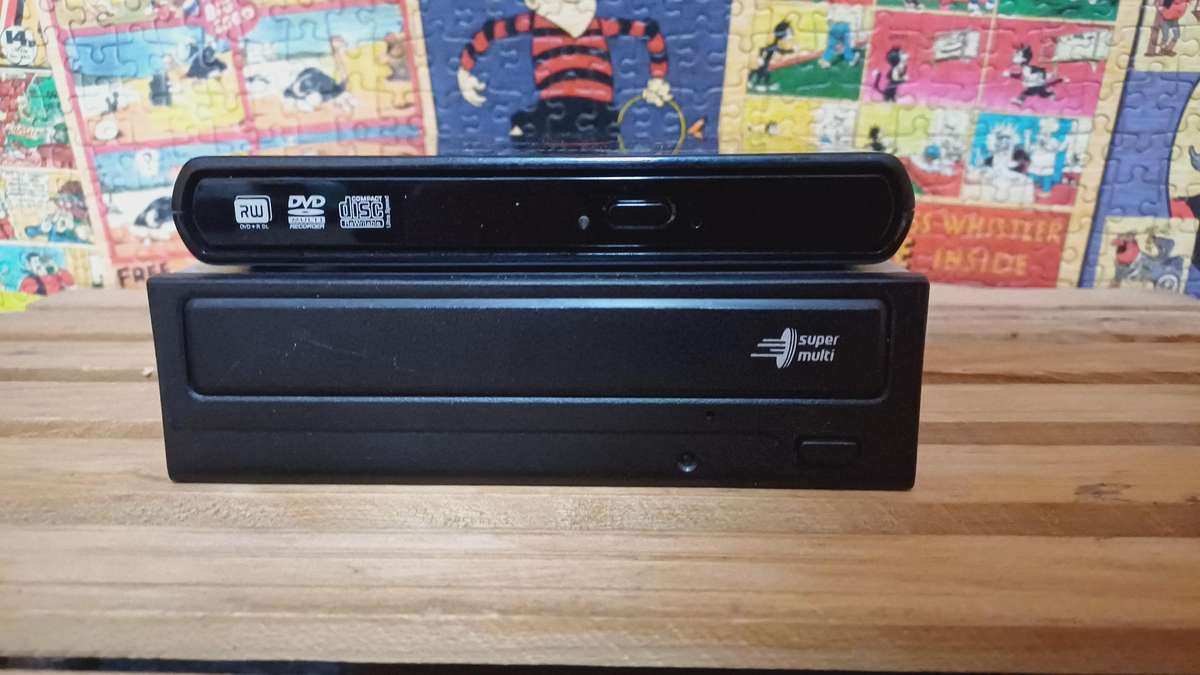 Super Multi DVD Writer + Transcend Slim Portable DVD Writer