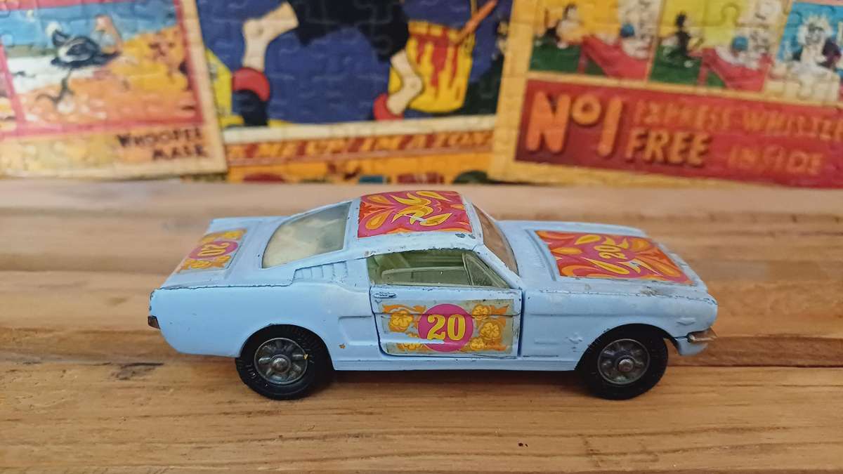 Corgi Toys - Diecast - Ford Mustang Fastback 2x2 (Flower Power)