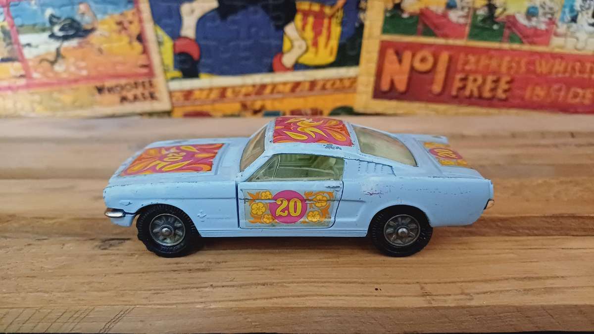 Corgi Toys - Diecast - Ford Mustang Fastback 2x2 (Flower Power)
