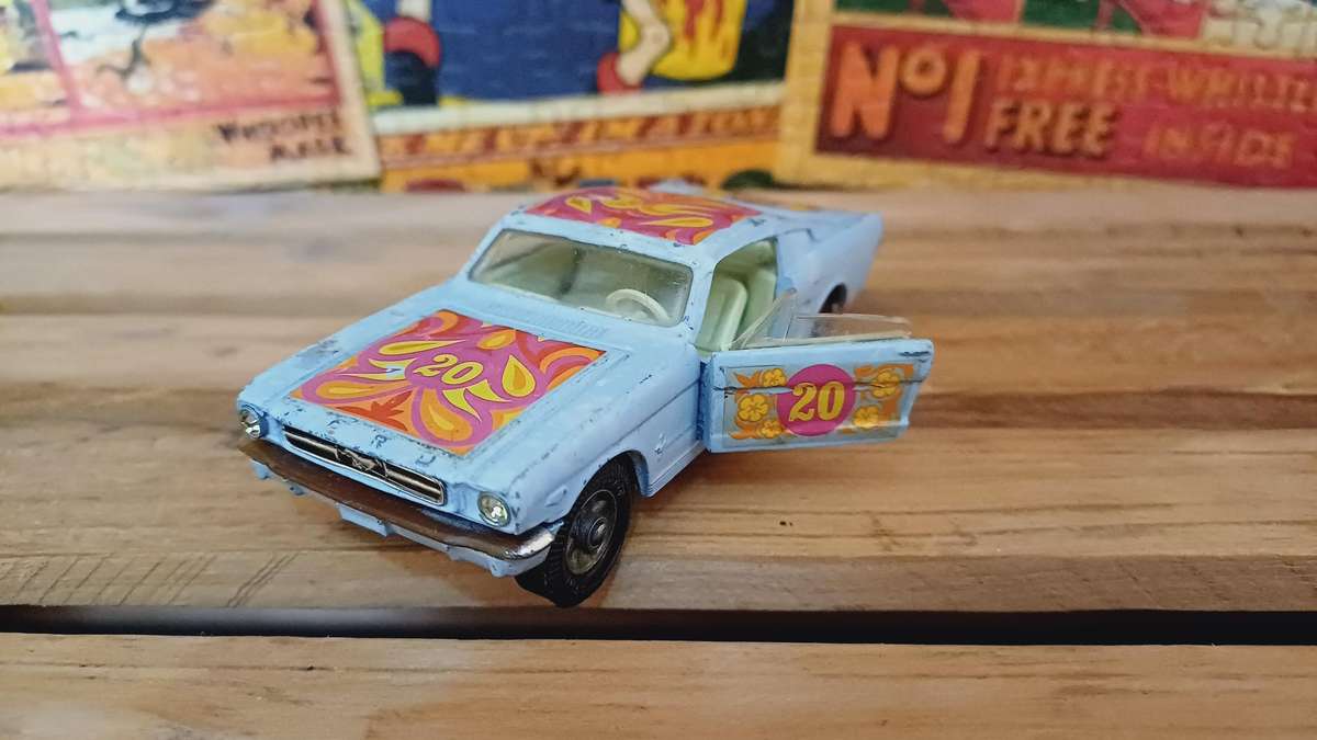 Corgi Toys - Diecast - Ford Mustang Fastback 2x2 (Flower Power)