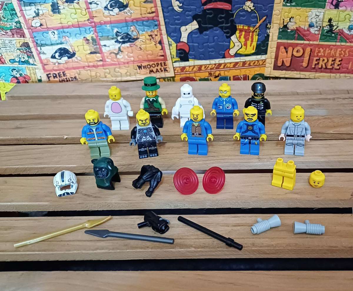 LEGO Minifigures + Extras