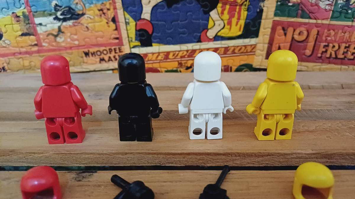 LEGO Classic Space Theme Minifigures