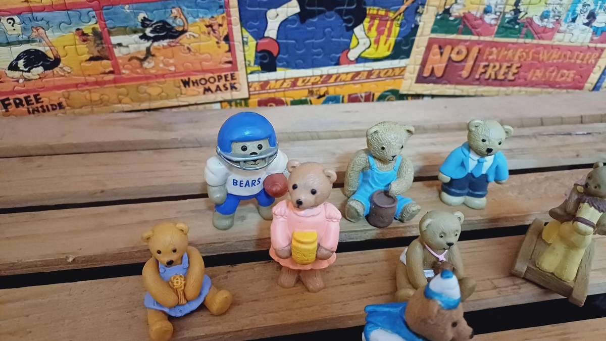 Vintage MEG Teddy in my Pocket Teddies (1995-1996)