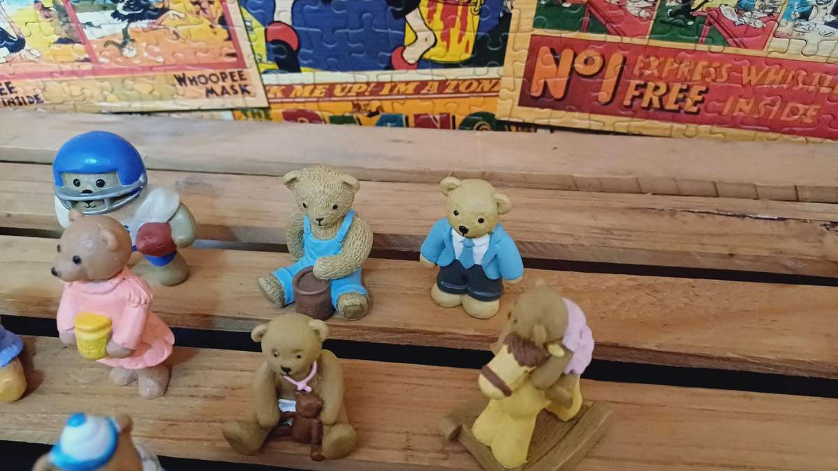 Vintage MEG Teddy in my Pocket Teddies (1995-1996)