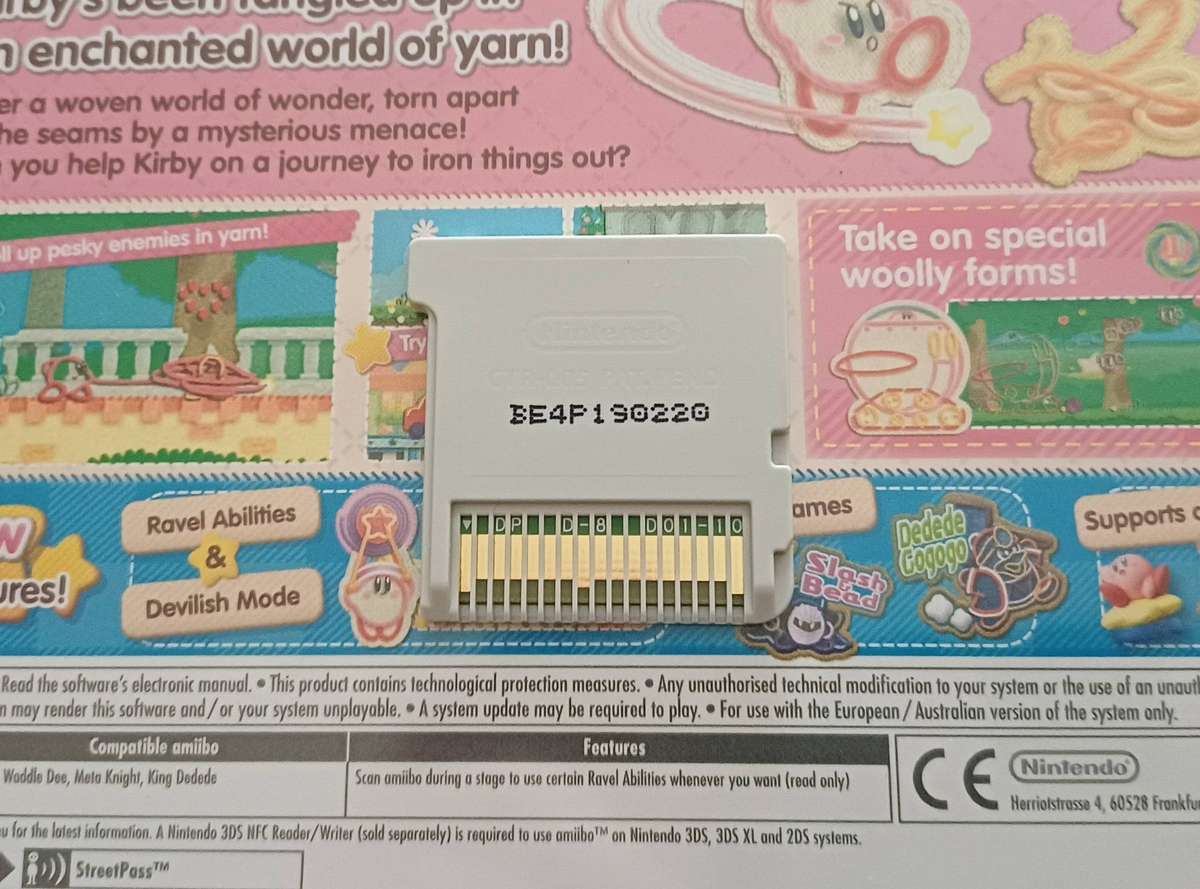 Kirby's Extra Epic Yarn Nintendo (3DS)