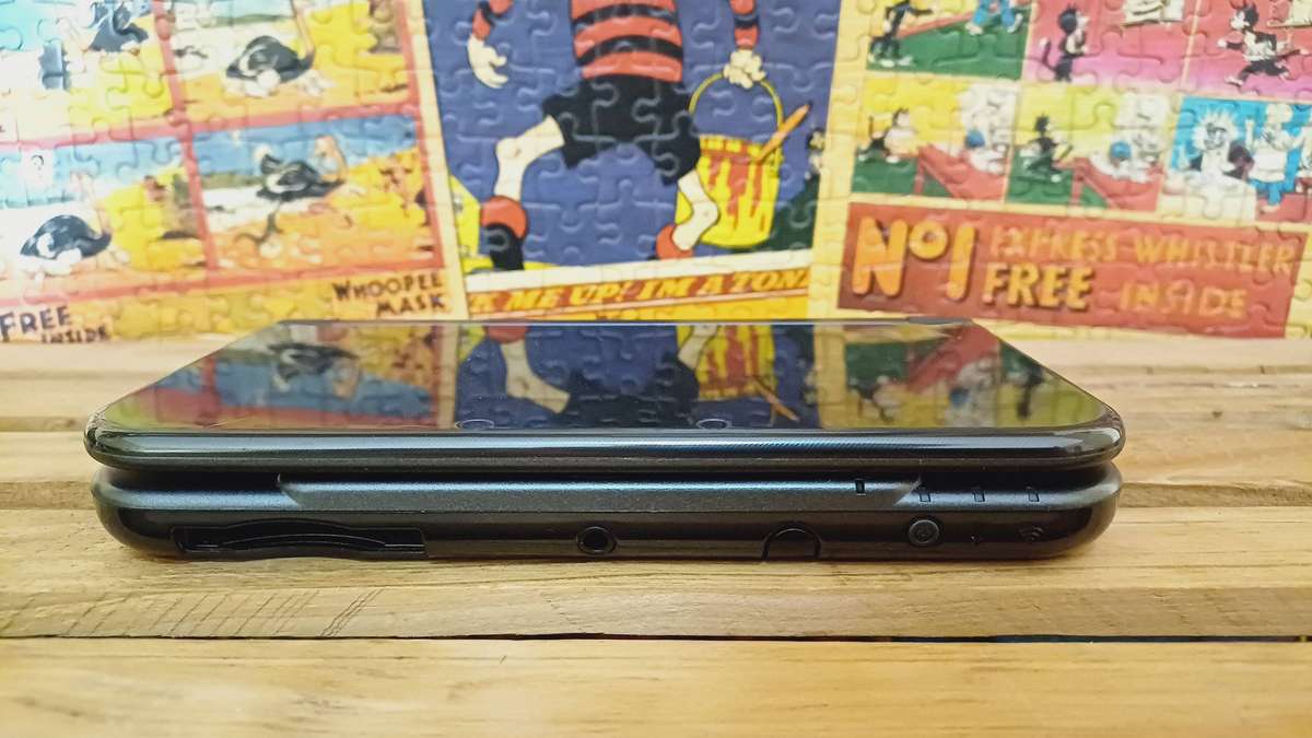 Nintendo 3DS XL Console + Games