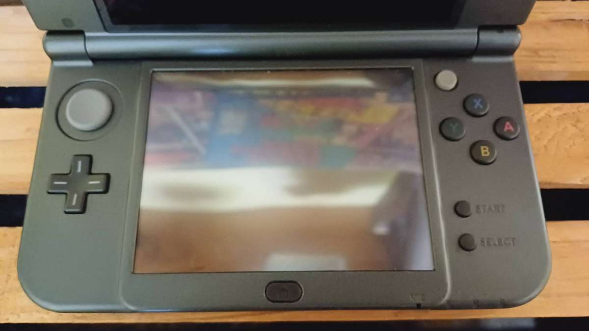 Nintendo 3DS XL Console + Games