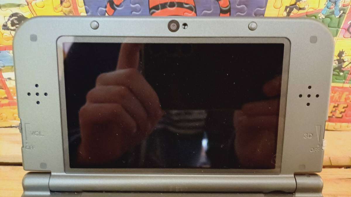 Nintendo 3DS XL Console + Games