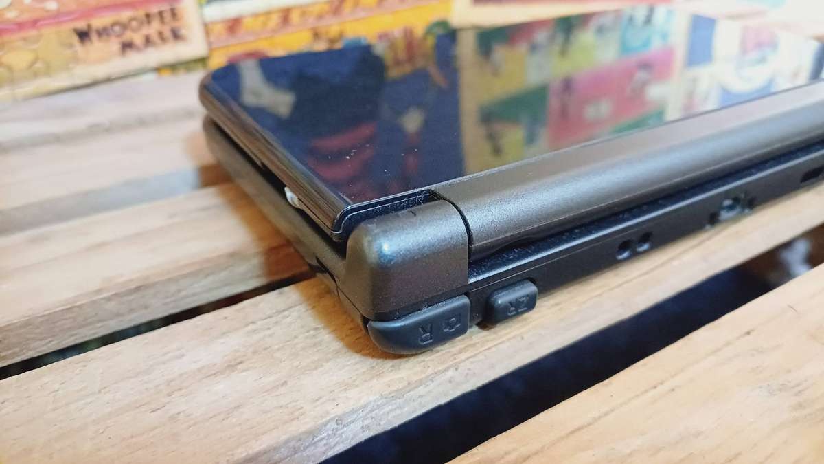 Nintendo 3DS XL Console + Games