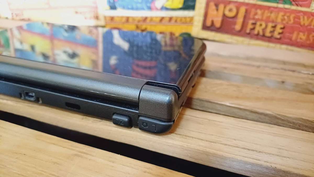 Nintendo 3DS XL Console + Games