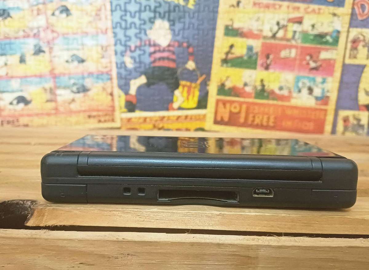 Nintendo DS Lite Console + Games