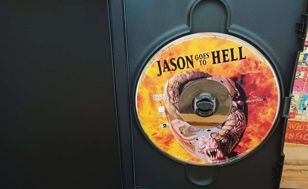 Jason Goes to Hell - Unrated and R-Rated Versions (DVD)