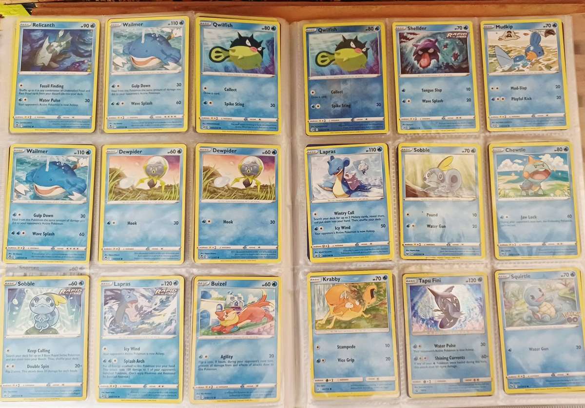 Big Bundle of Pokemon Cards