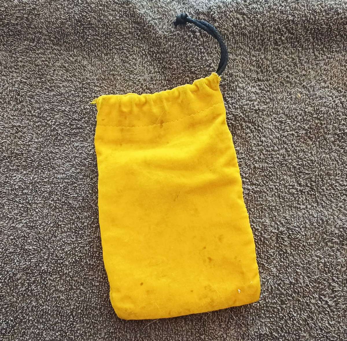 Bundle of Mixed 3D & Normal Pokemon Tazos + Pouch